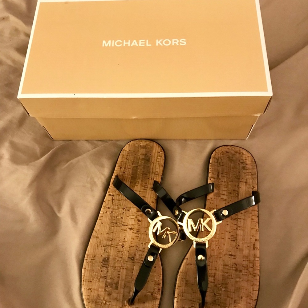 MICHAEL KORS SANDALS